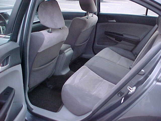 Used 2010 Honda Accord LX image 14
