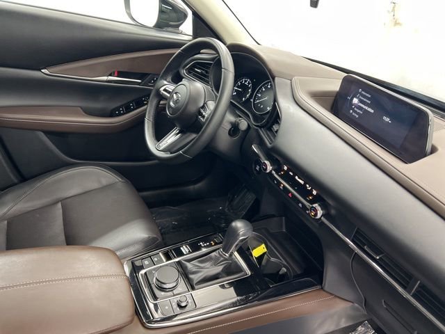 Used 2023 MAZDA CX-30 AWD 2.5 S w/ Premium Package image 24