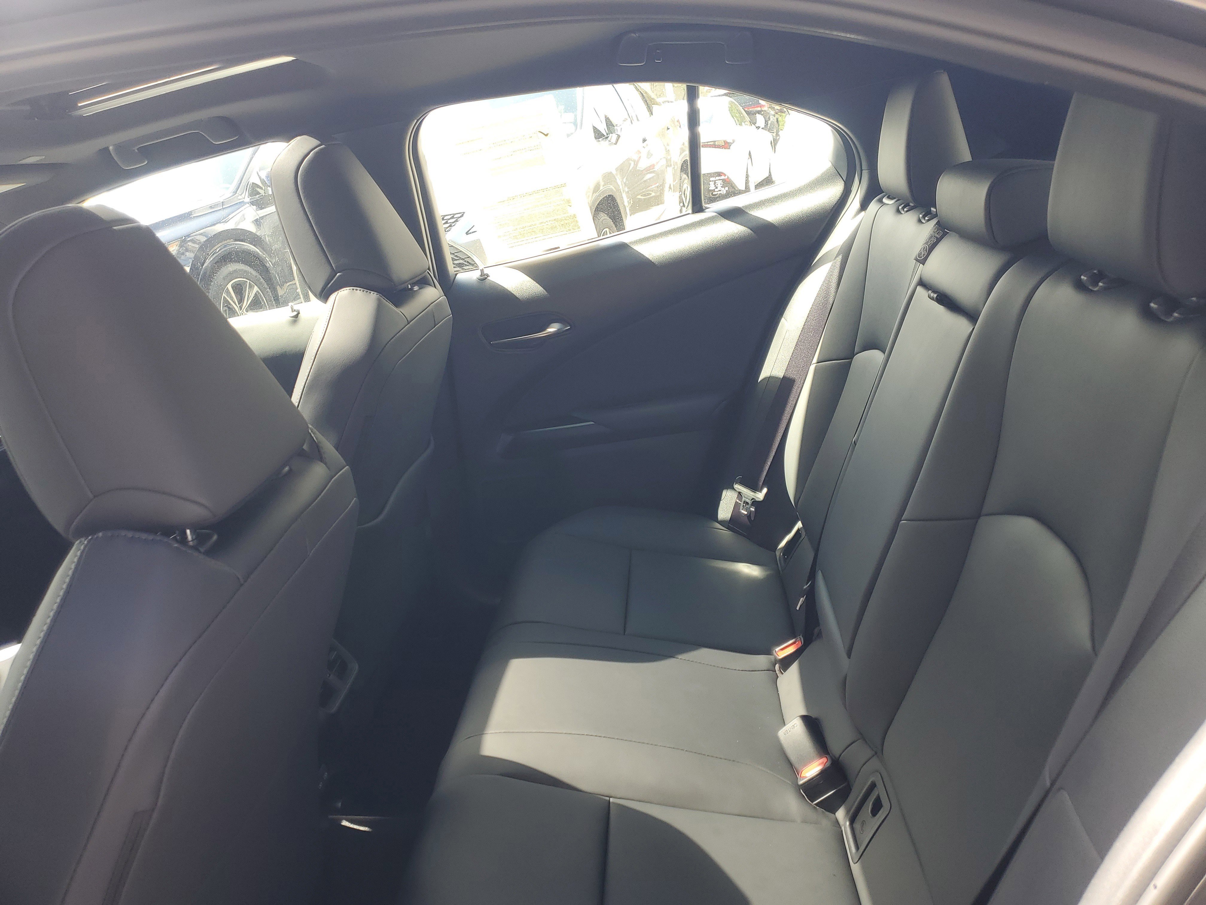 Used 2025 Lexus UX 300h FWD w/ Accessory Package (Z1) image 11