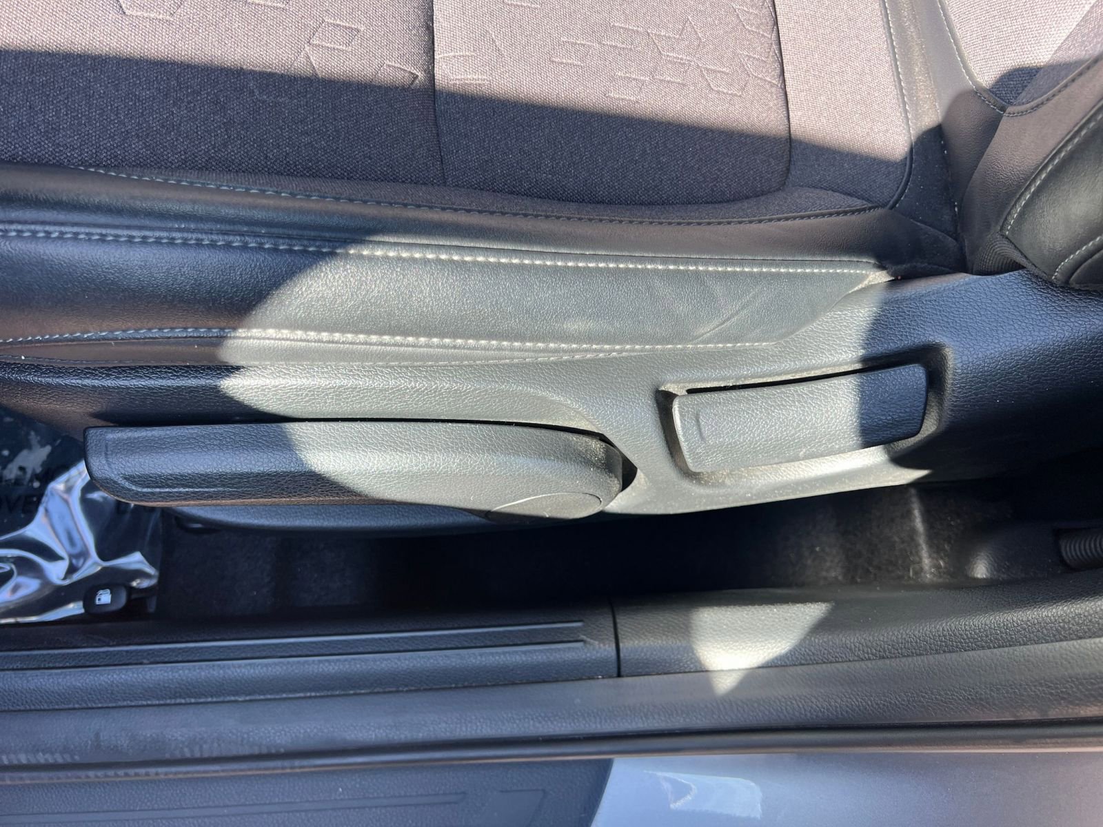 Used 2025 Kia Seltos S image 22