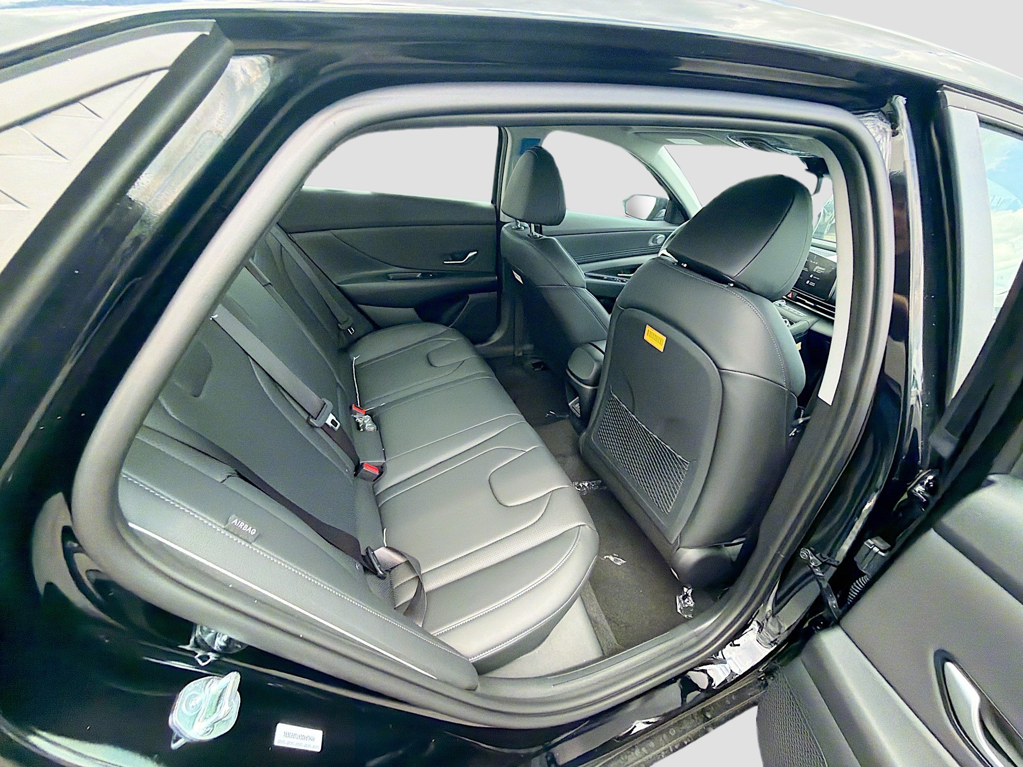 New 2026 Hyundai Elantra Limited FWD image 19
