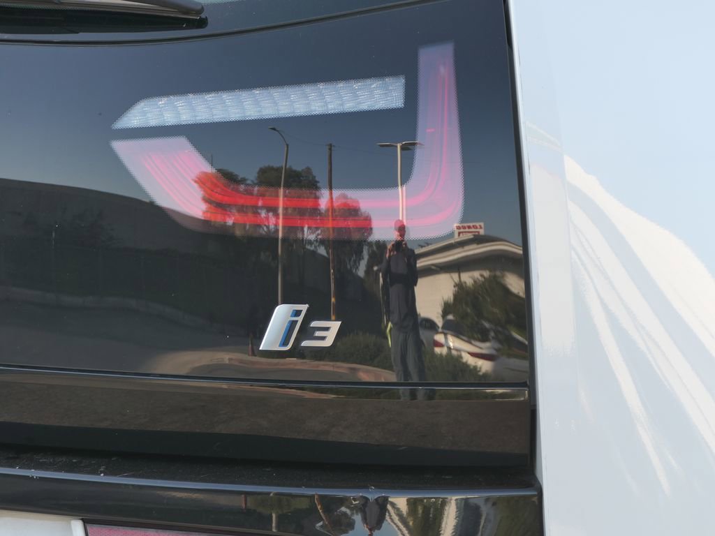 Used 2014 BMW i3 w/ Range Extender image 3