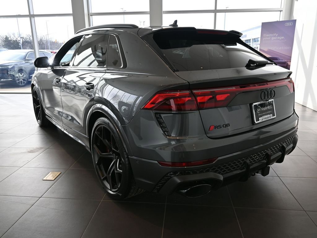 New 2026 Audi RS Q8 performance image 9