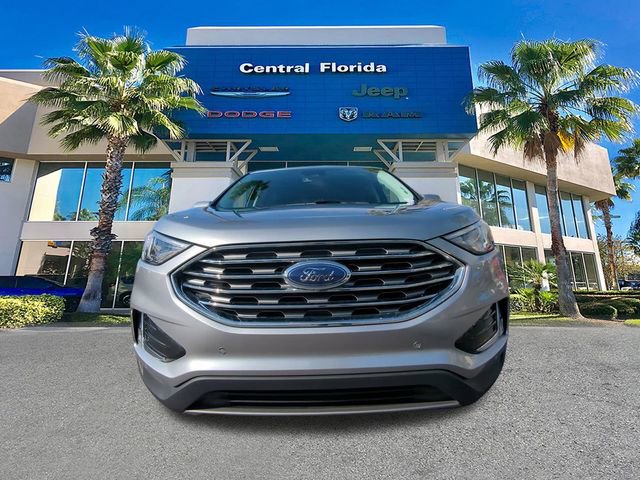Used 2024 Ford Edge Titanium image 3
