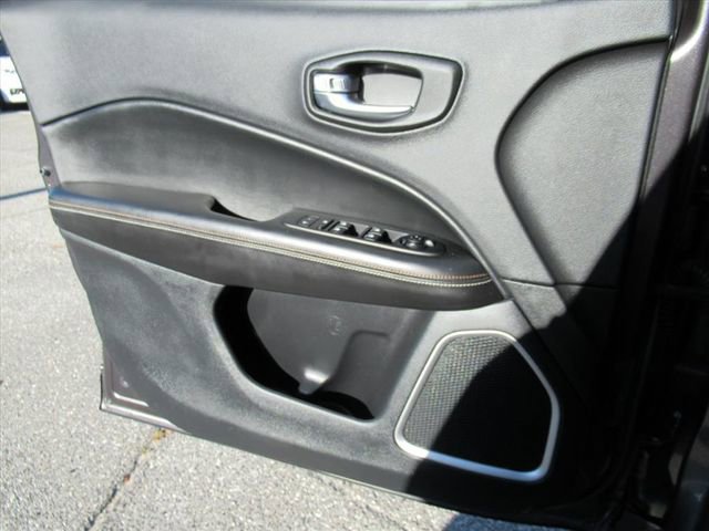 Used 2020 Jeep Compass Latitude image 19