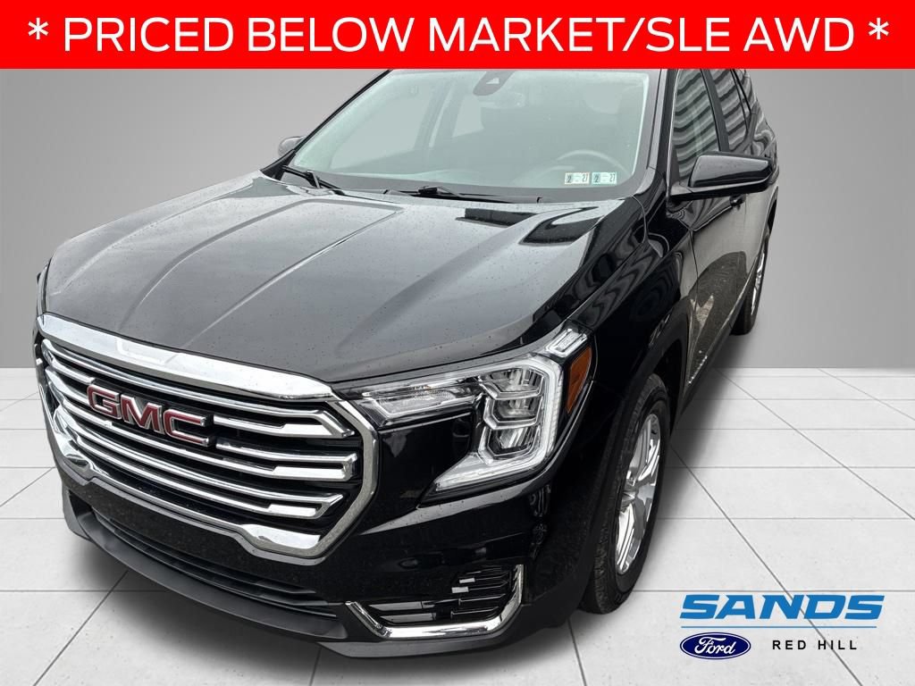 Used 2024 GMC Terrain SLE AWD/4WD image 1
