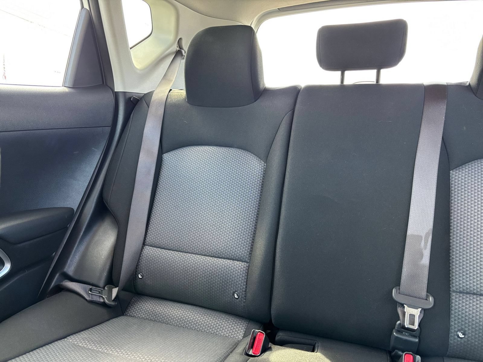 Used 2025 Kia Soul LX w/ LX Technology Package FWD image 36
