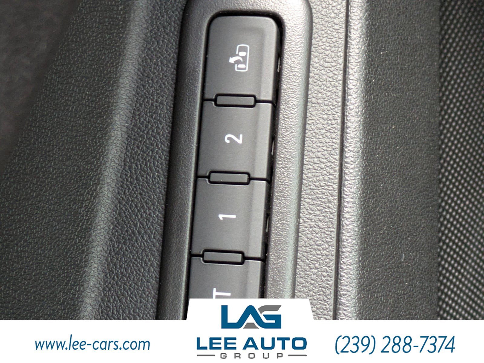 Used 2019 Chevrolet Equinox Premier FWD image 20