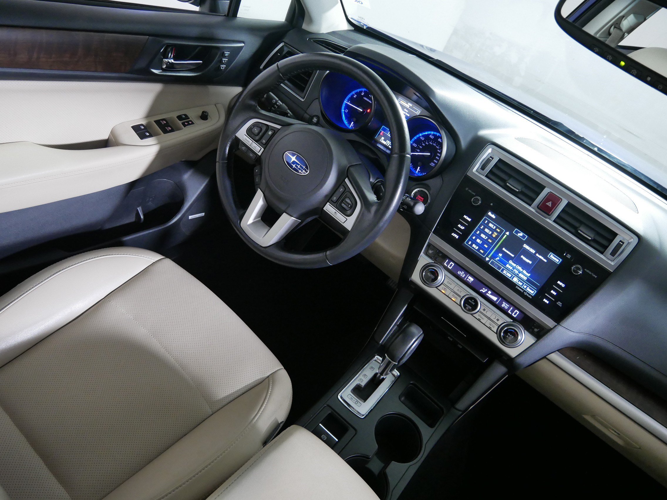 Used 2015 Subaru Outback 2.5i Limited AWD/4WD image 9