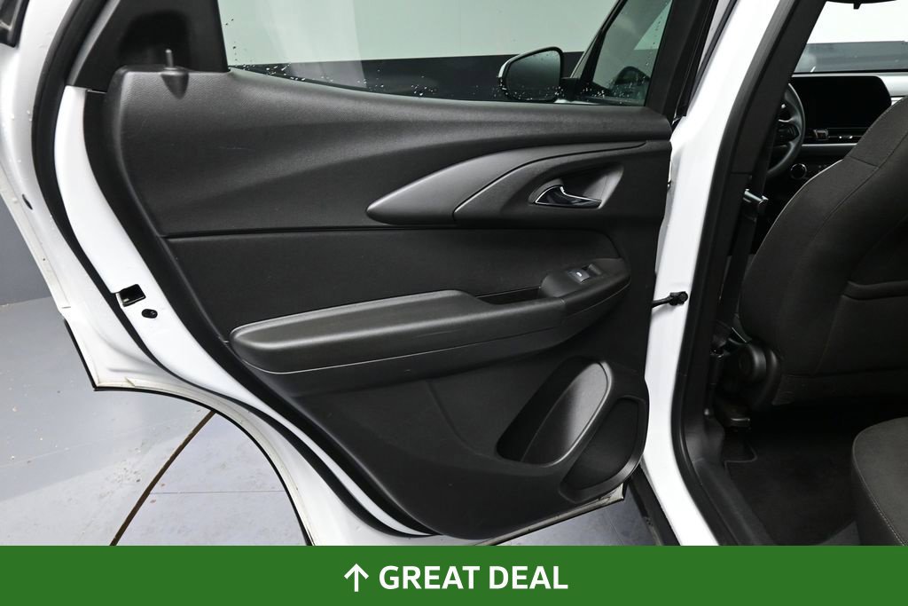 Used 2025 Chevrolet TrailBlazer LT AWD/4WD image 26