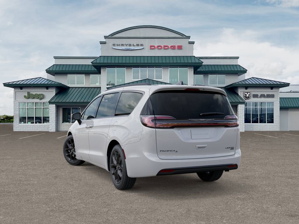New 2026 Chrysler Pacifica Limited w/ S Appearance Package image 4