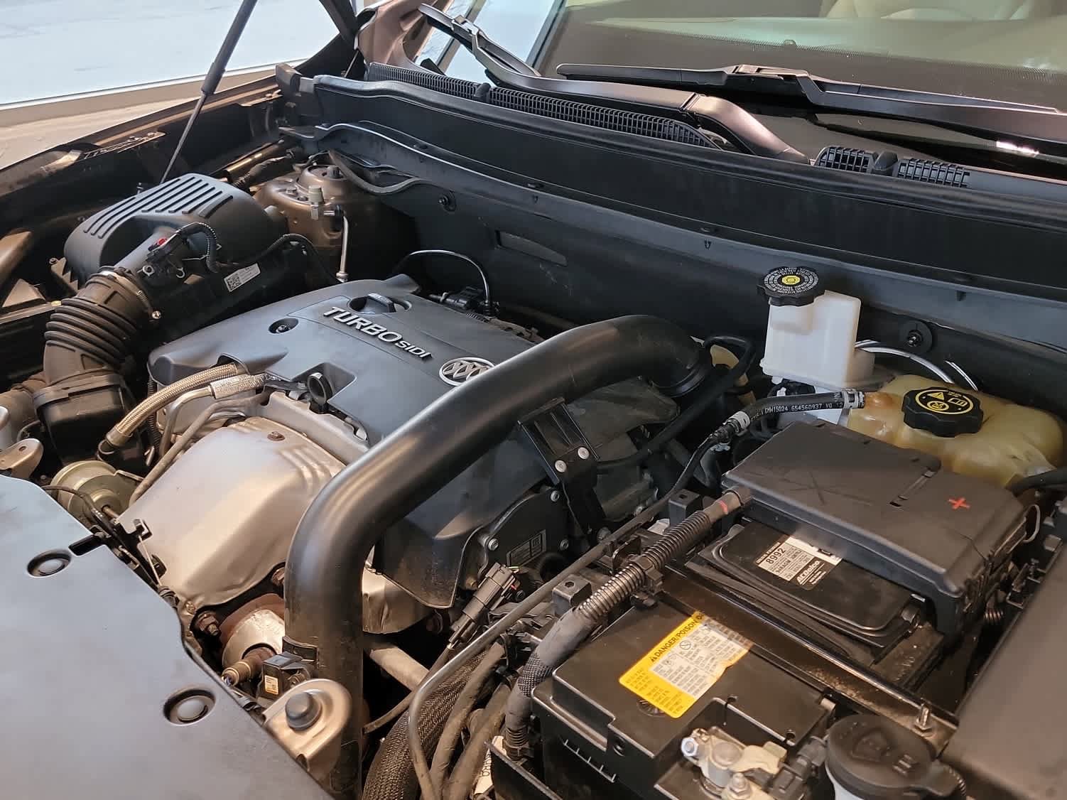 Used 2019 Buick Envision Premium AWD/4WD image 21