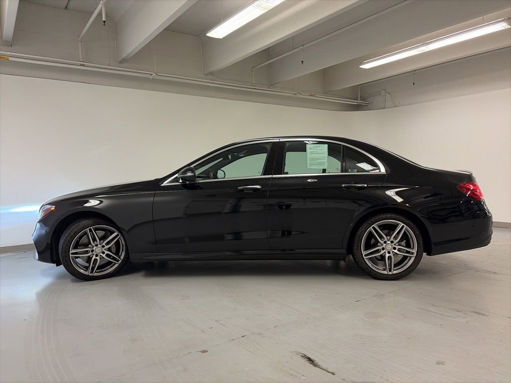 Used 2017 Mercedes-Benz E 300 4MATIC image 4