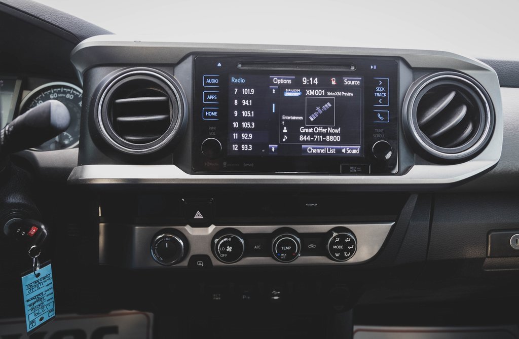 Used 2016 Toyota Tacoma SR5 image 5