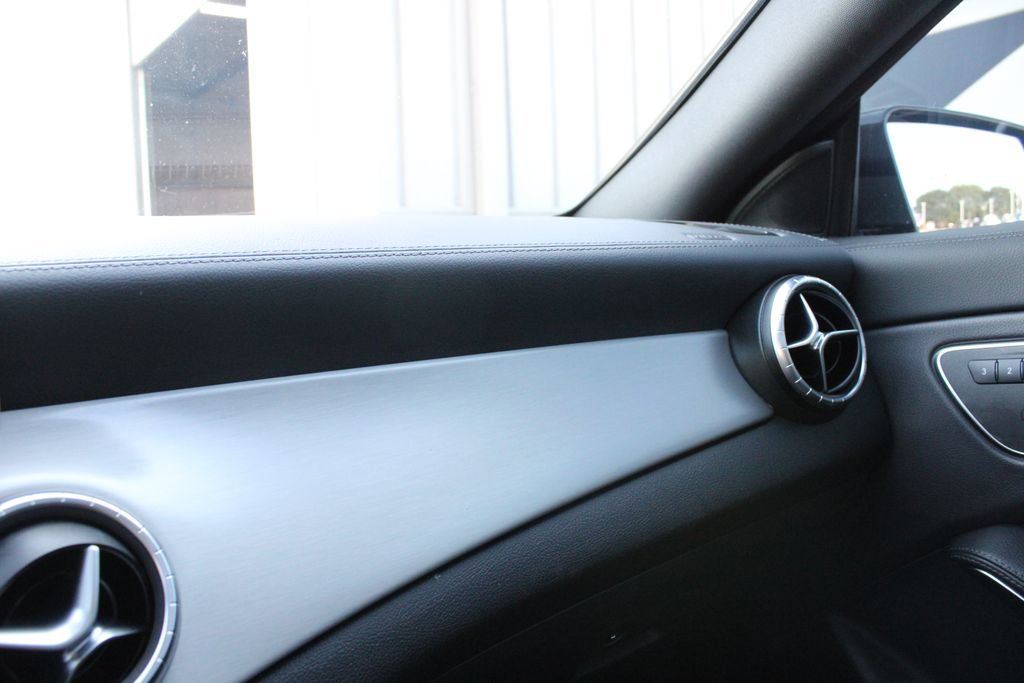 Used 2018 Mercedes-Benz CLA 45 AMG 4MATIC image 20