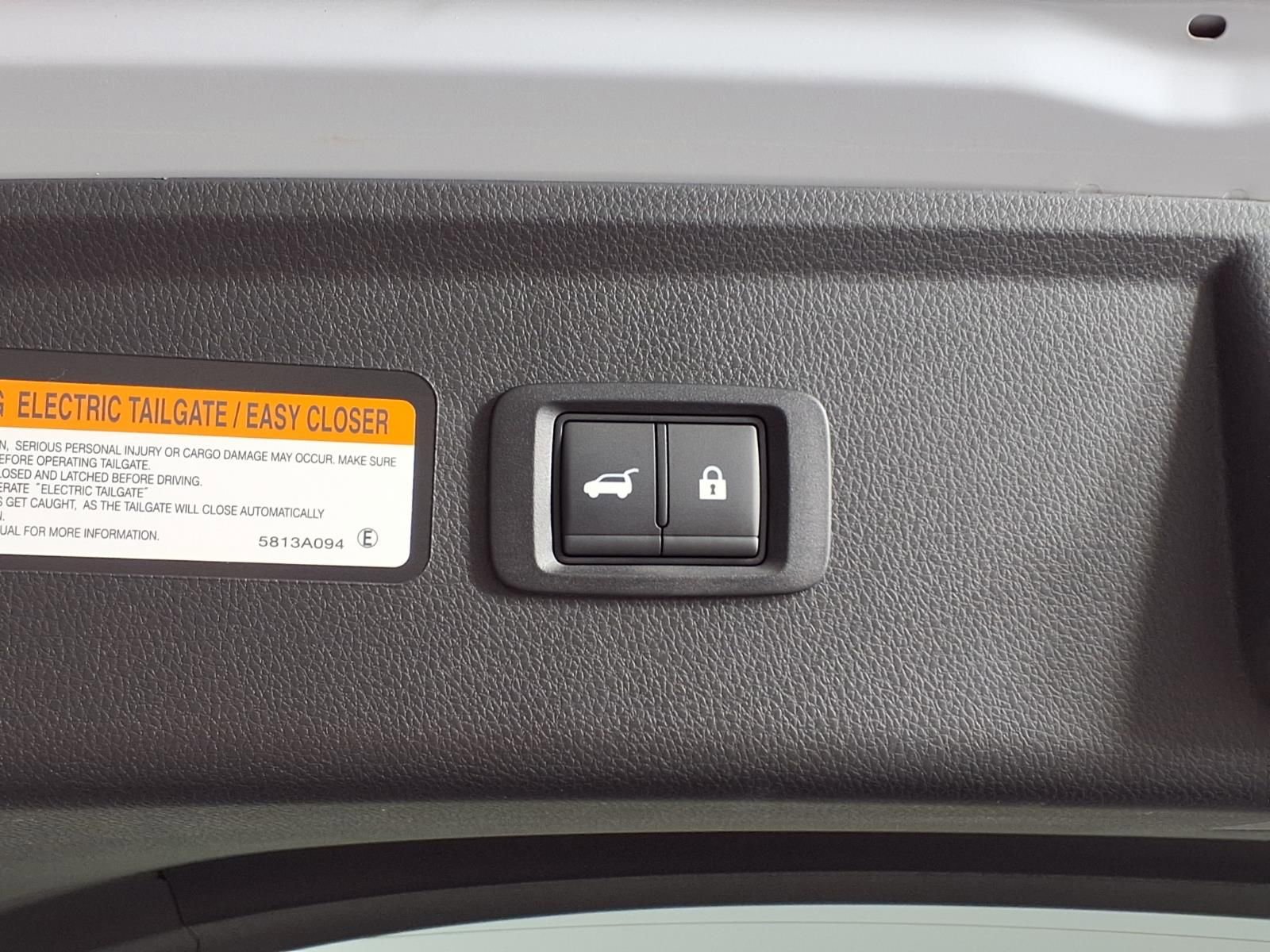 Used 2024 Mitsubishi Eclipse Cross SEL AWD/4WD image 13