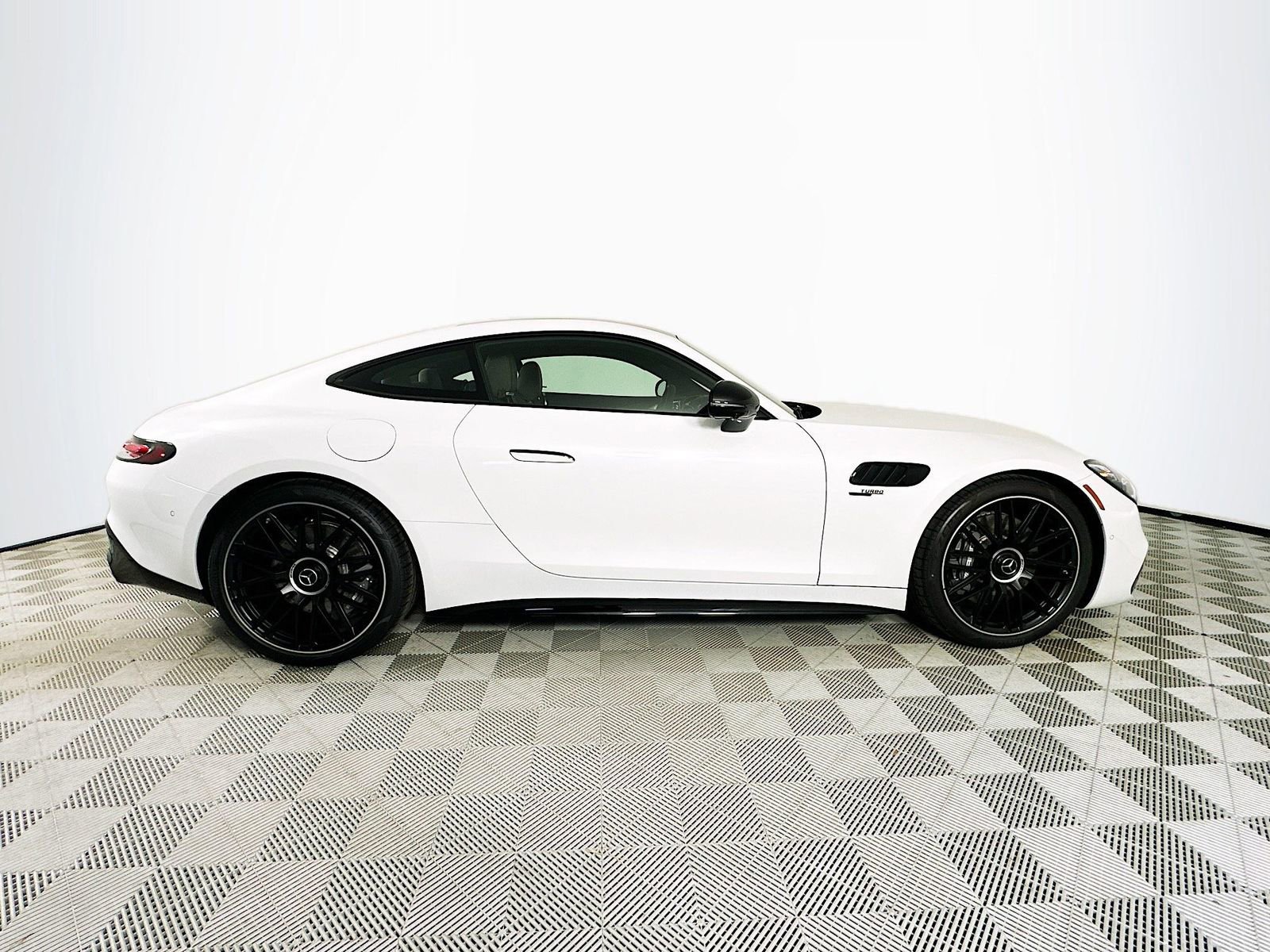 Used 2026 Mercedes-Benz AMG GT 43 image 8