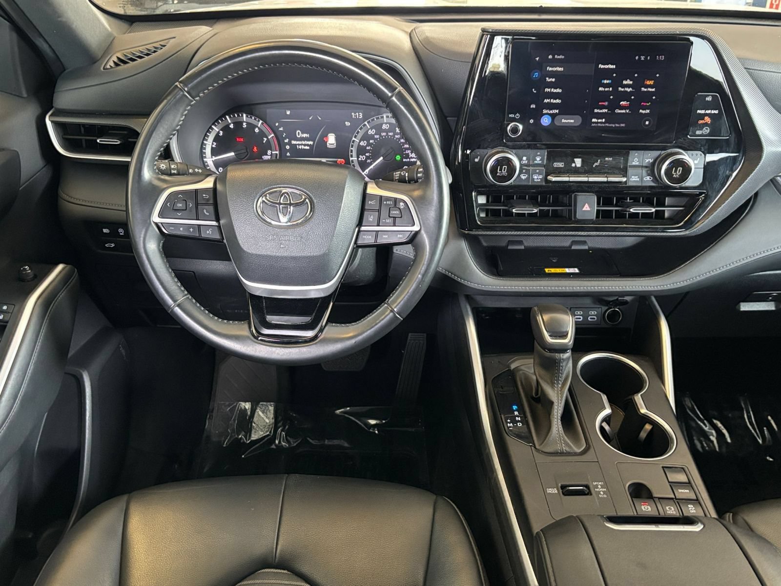 Used 2024 Toyota Highlander XSE FWD image 37