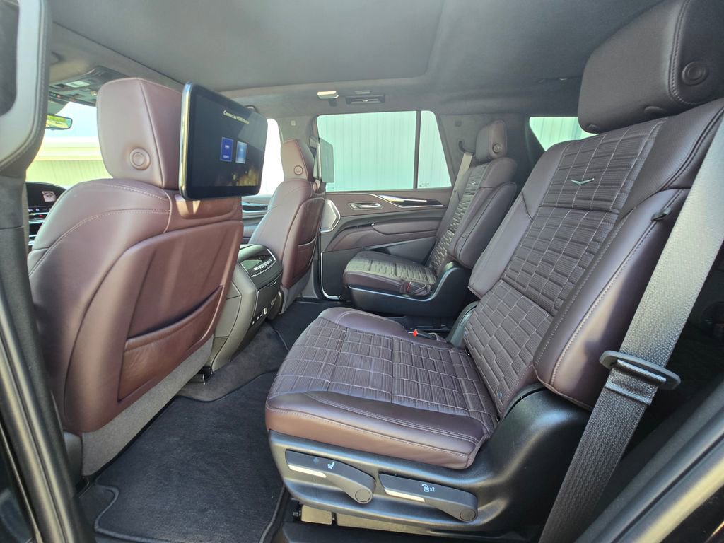 Used 2024 Cadillac Escalade Sport Platinum AWD/4WD image 14