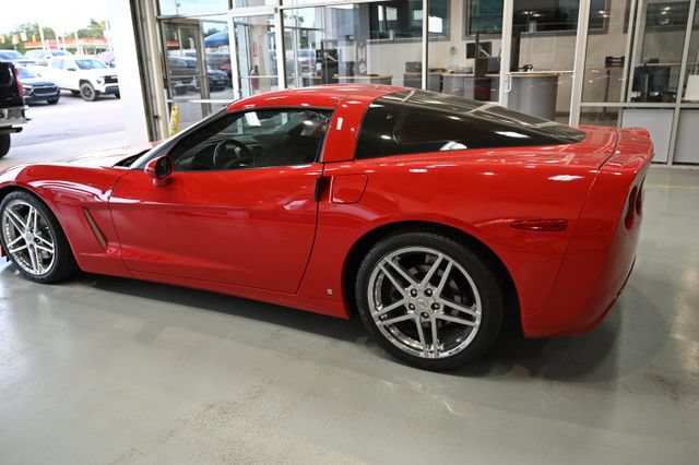 Used 2006 Chevrolet Corvette Coupe RWD image 9
