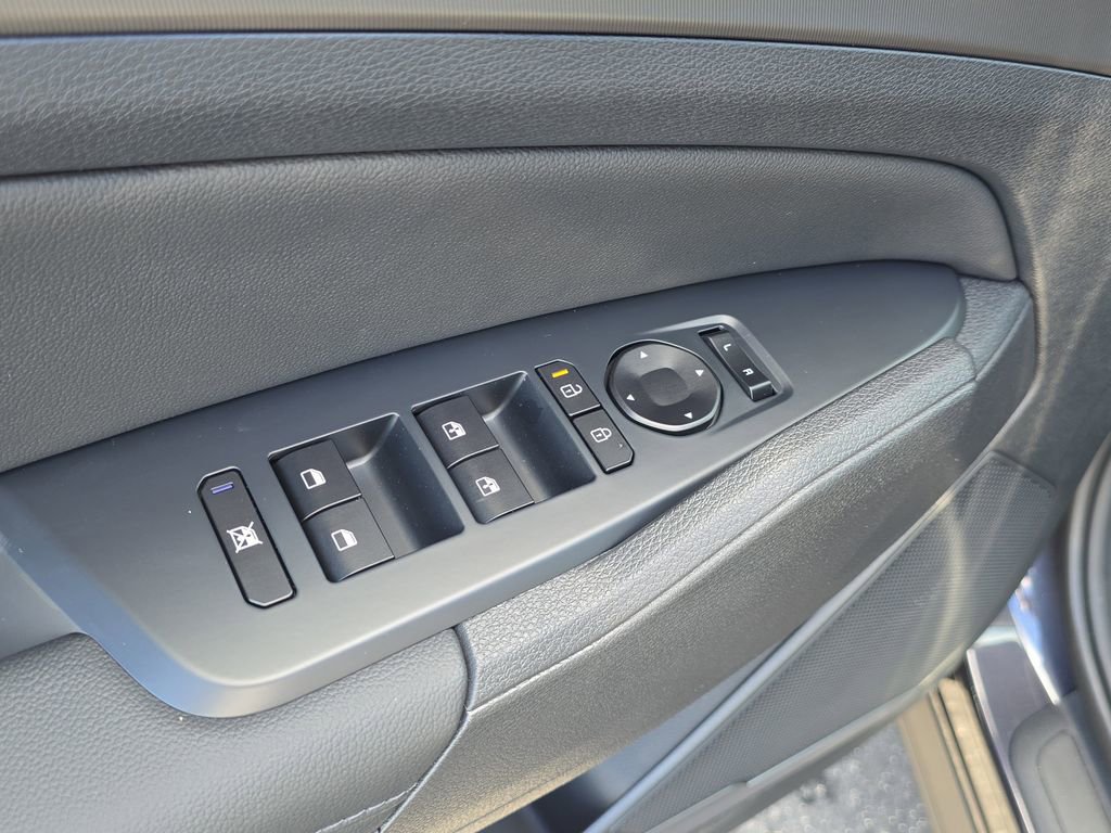 New 2026 Kia Sportage EX w/ EX Panorama Roof Package image 22