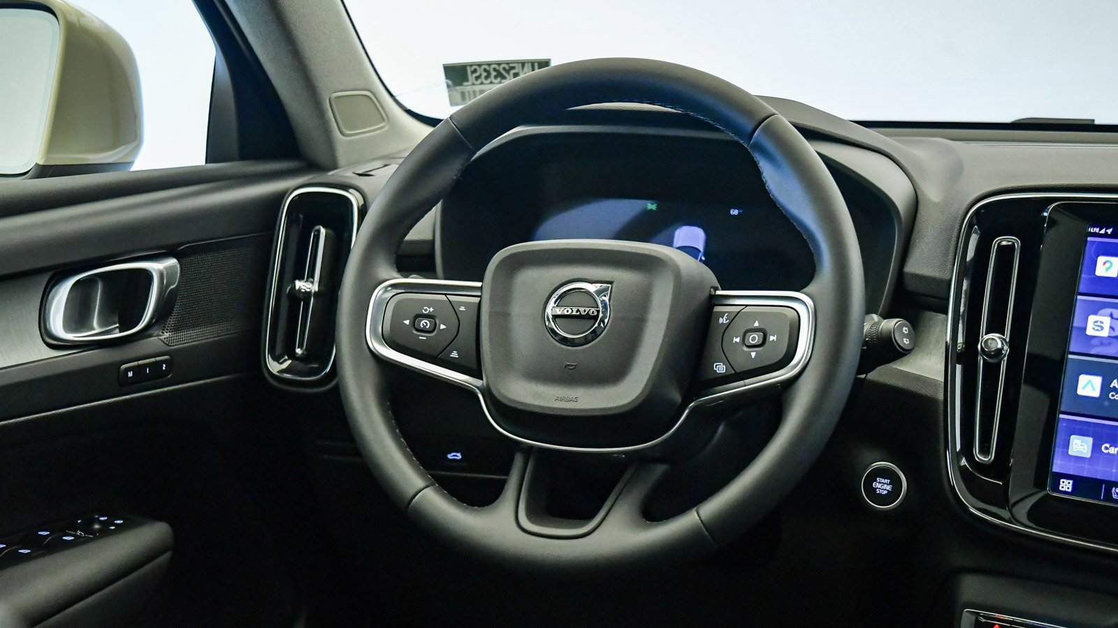 Certified 2025 Volvo XC40 B5 Plus w/ Climate Package image 13