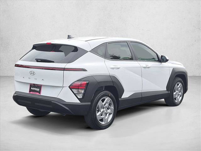 New 2027 Hyundai Kona SE FWD image 2