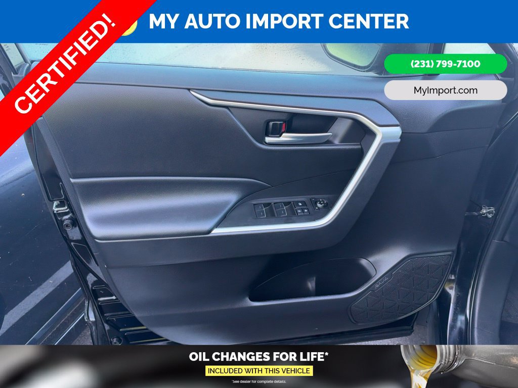 Used 2024 Toyota RAV4 AWD Hybrid image 10