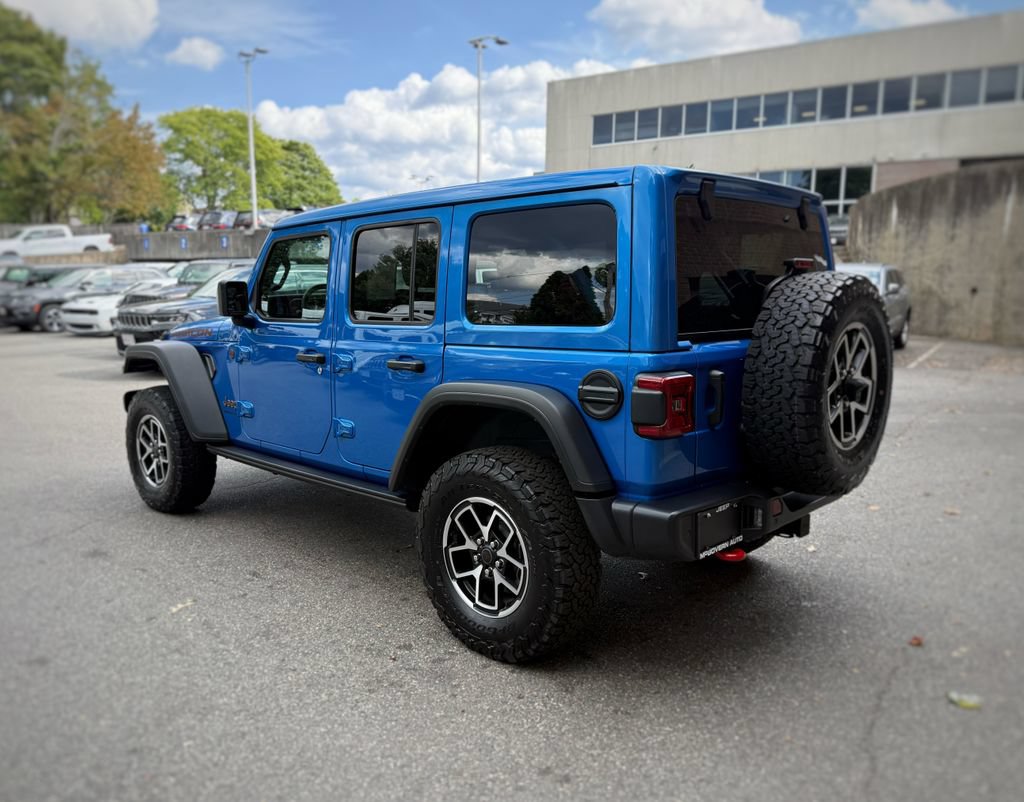 Used 2025 Jeep Wrangler Unlimited Rubicon w/ Safety Group AWD/4WD image 12