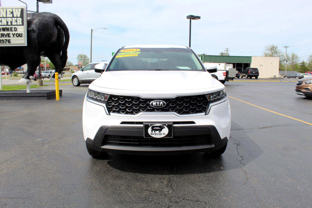 Used 2021 Kia Sorento LX image 2