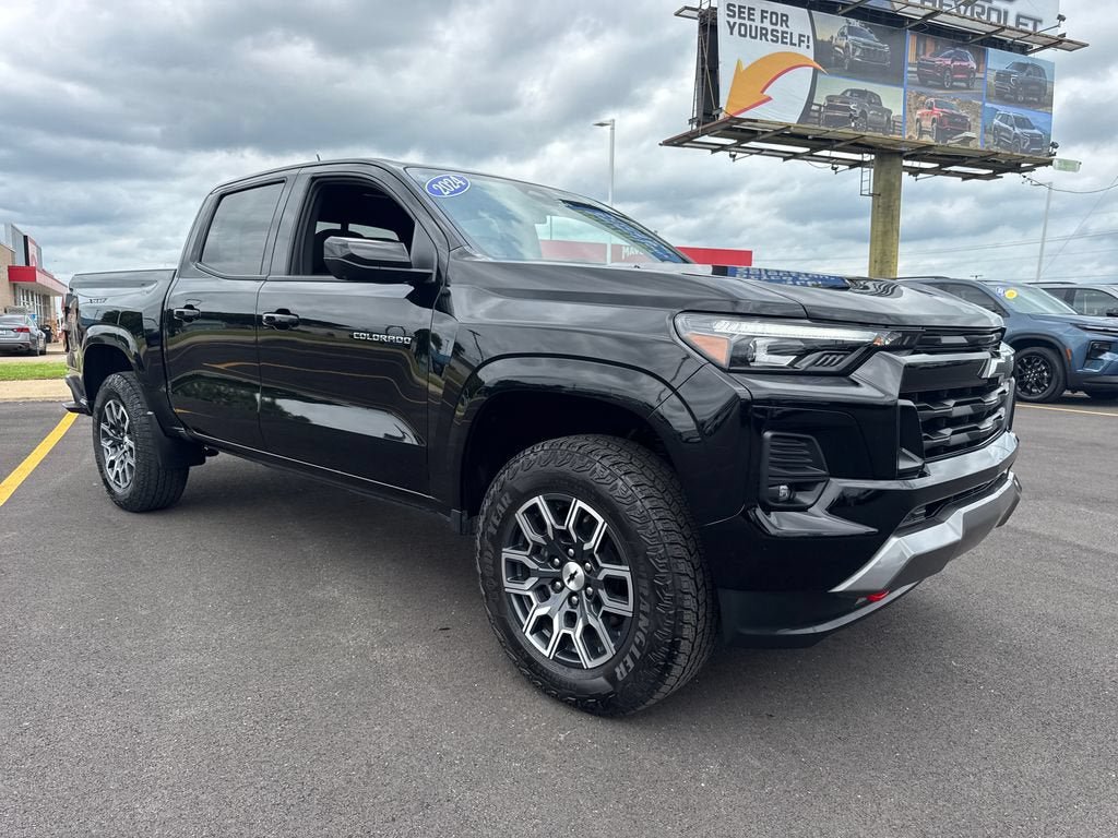 Used 2024 Chevrolet Colorado Z71 w/ Z71 Convenience Package 2 AWD/4WD image 8