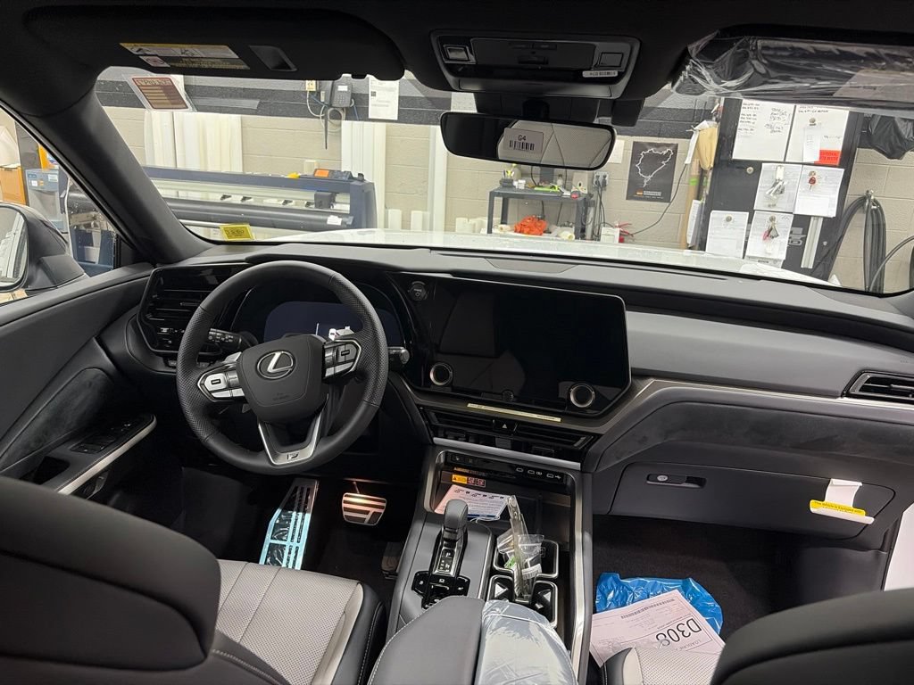 New 2026 Lexus TX 500h AWD w/ Technology Package image 12