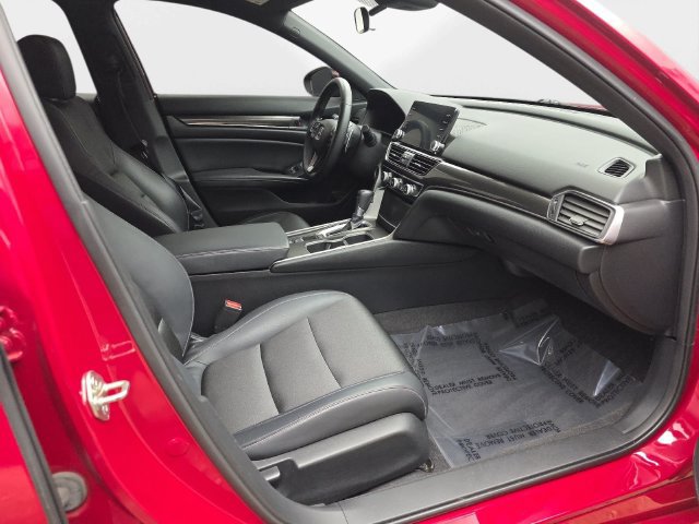 Used 2018 Honda Accord Sport image 37