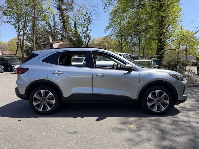 Used 2024 Ford Escape Platinum AWD/4WD image 11