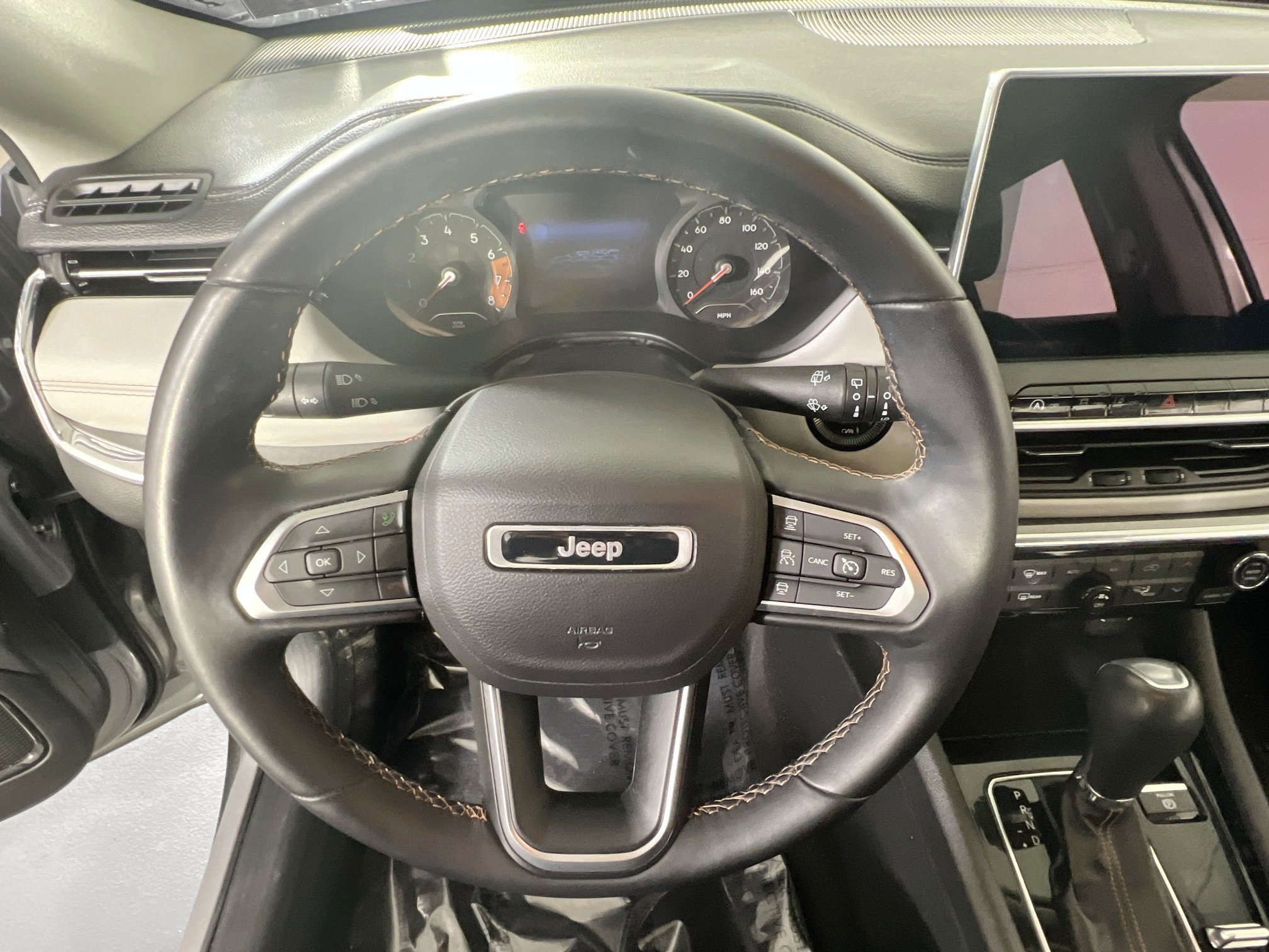 Used 2022 Jeep Compass Limited AWD/4WD image 11
