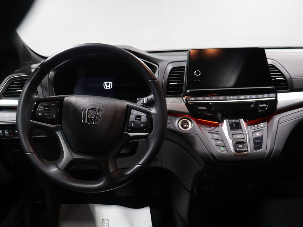 Used 2025 Honda Odyssey Sport-L image 17