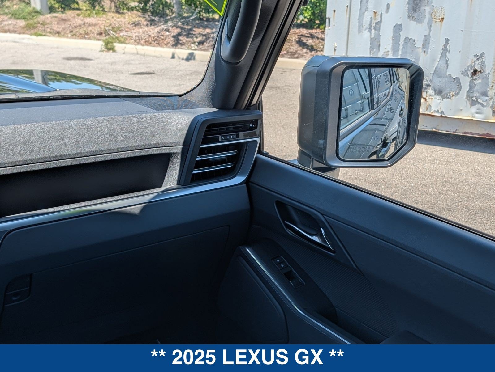 Used 2025 Lexus GX 550 w/ Accessory Package (Z1) AWD/4WD image 46