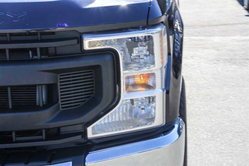 Used 2022 Ford F250 XL w/ Power Equipment Group image 7