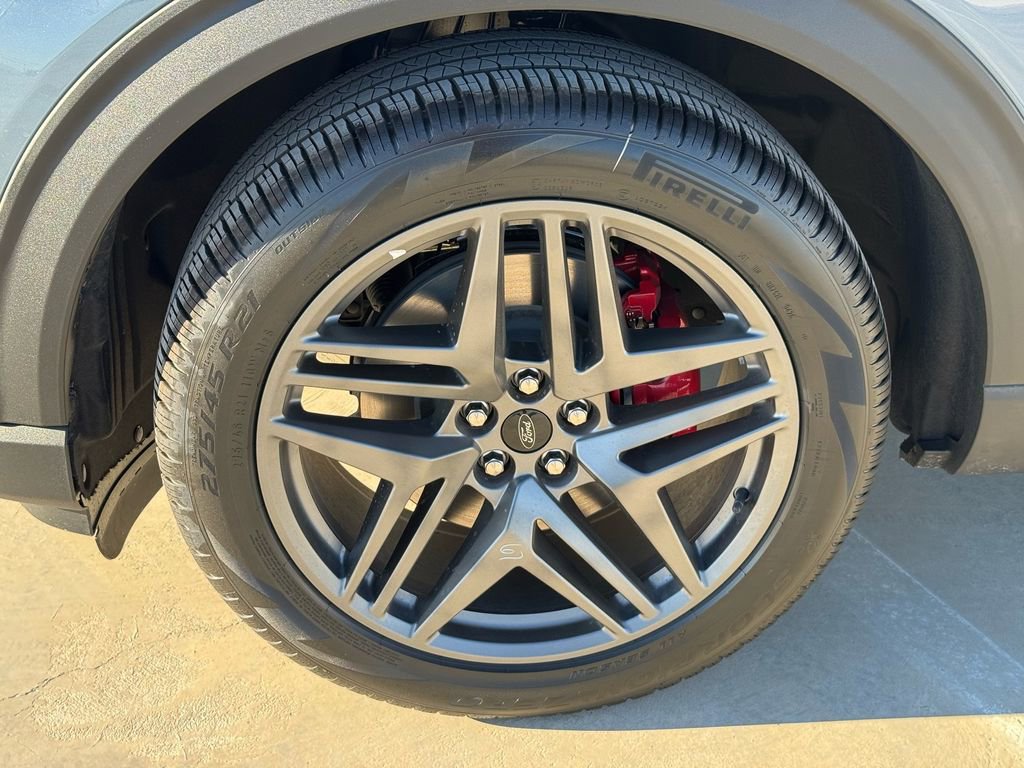 New 2026 Ford Explorer ST-Line w/ ST-Line Street Pack image 7
