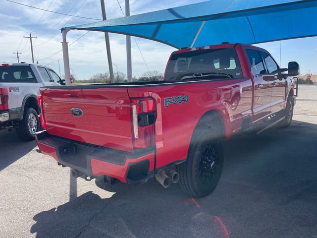 Used 2025 Ford F350 Lariat w/ Black Appearance Package image 4