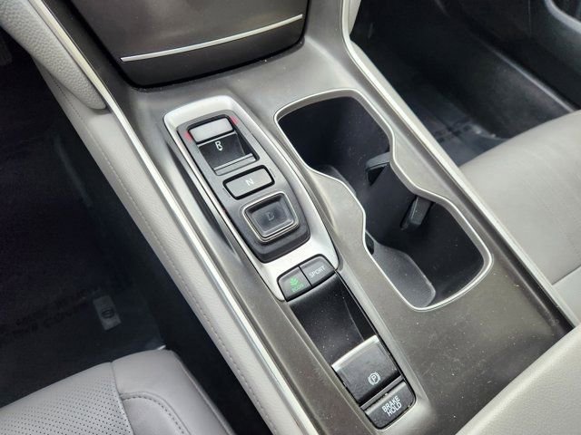 Used 2018 Honda Accord Touring image 23