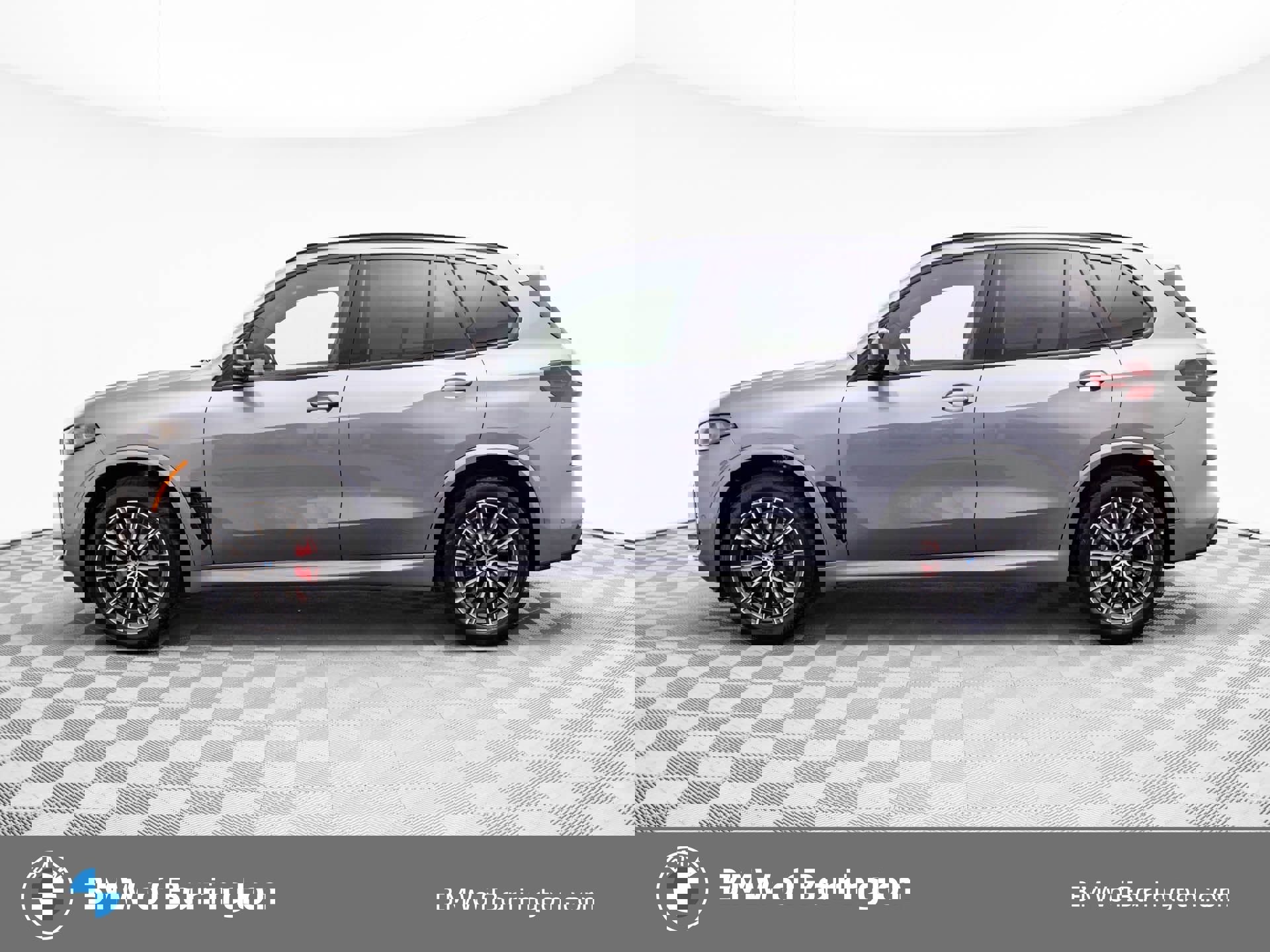 New 2026 BMW X5 M60i w/ Executive Package image 2