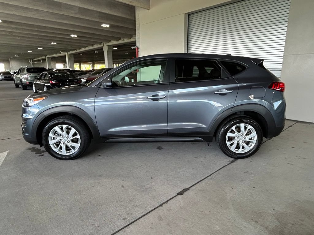 Used 2021 Hyundai Tucson SE w/ Cargo Package FWD image 2