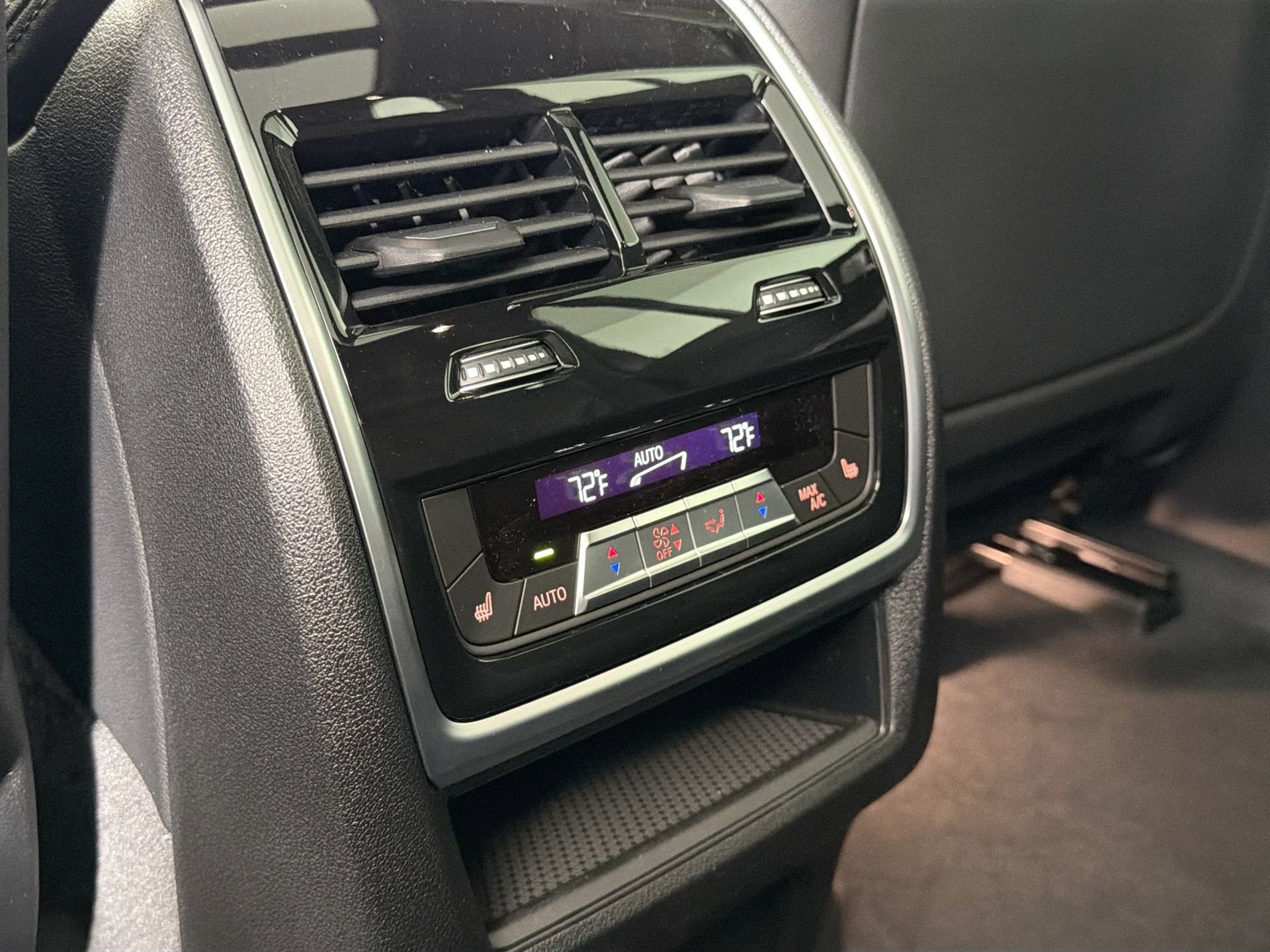 New 2026 BMW X5 sDrive40i image 26