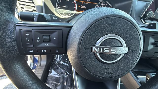 Used 2024 Nissan Rogue SV AWD/4WD image 19