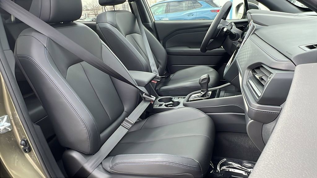 Used 2025 Subaru Forester Limited w/ Popular Package image 11