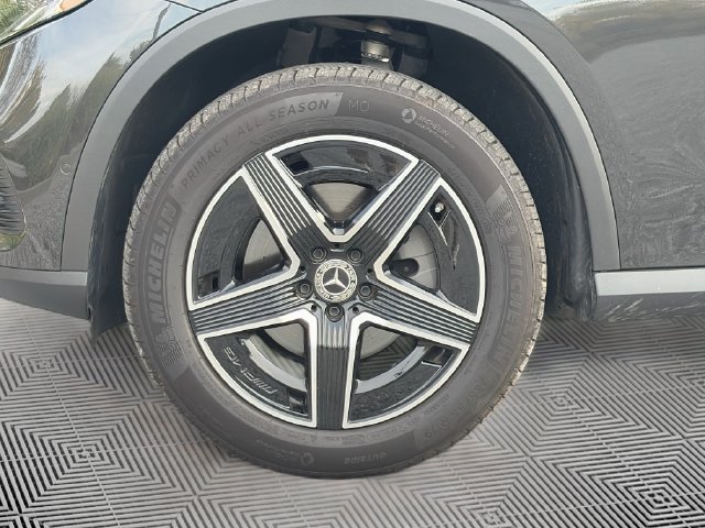Certified 2026 Mercedes-Benz GLC 300 4MATIC image 19