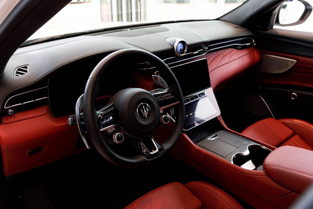 Certified 2023 Maserati Grecale Modena AWD/4WD image 29