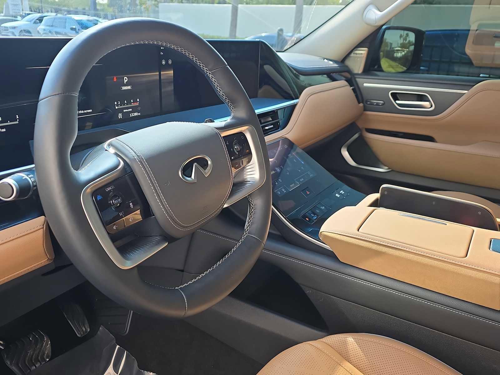 Certified 2025 INFINITI QX80 Sensory image 18