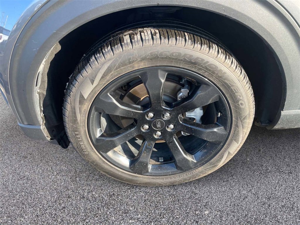 Certified 2023 Ford Explorer ST-Line image 12